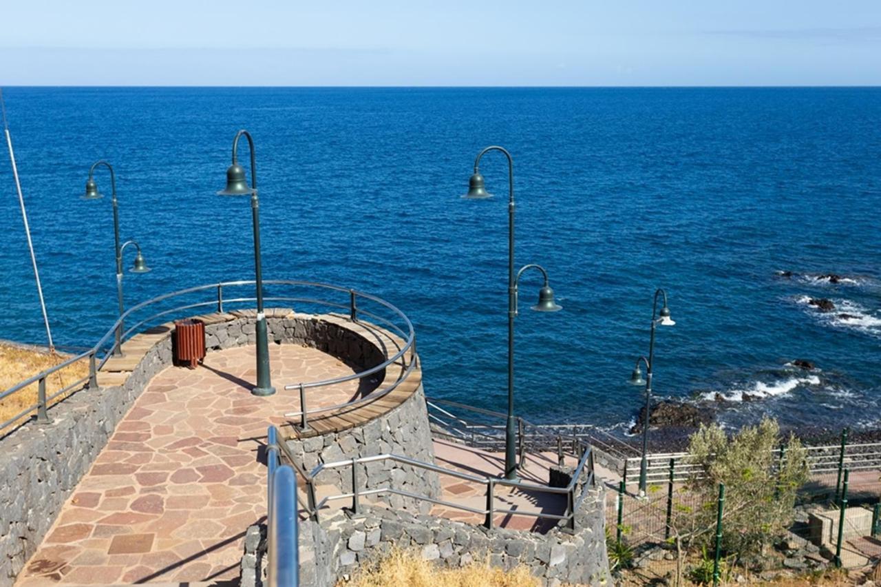 Live Caletillas Garoe Candelaria Exterior photo